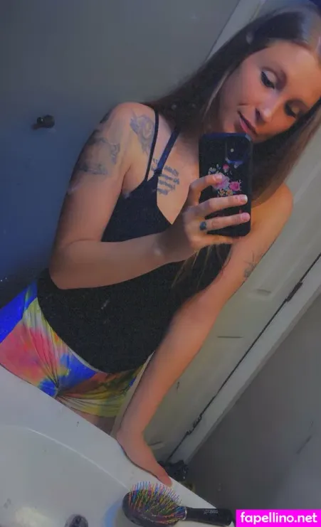 Theeerealambrosiaaa OnlyFans Thumbnail #GshHPtl8jj