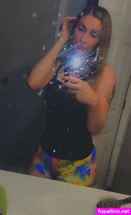 Theeerealambrosiaaa OnlyFans Thumbnail #XuEOfNnshE