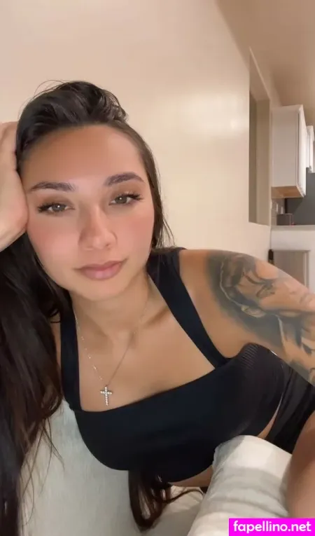 Theegoldenrose 1 OnlyFans Thumbnail #51lqAifiRd