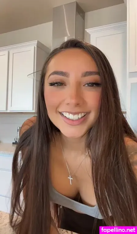 Theegoldenrose 1 OnlyFans Thumbnail #CH3iLA6XxE