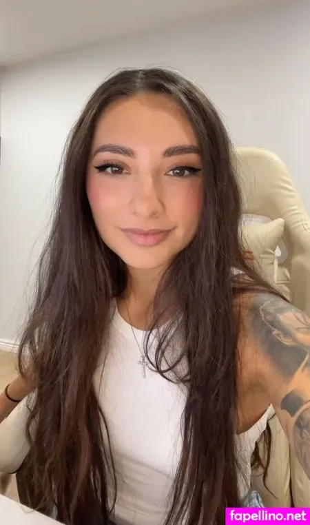 Theegoldenrose 1 OnlyFans Thumbnail #IdK4fZqOTY