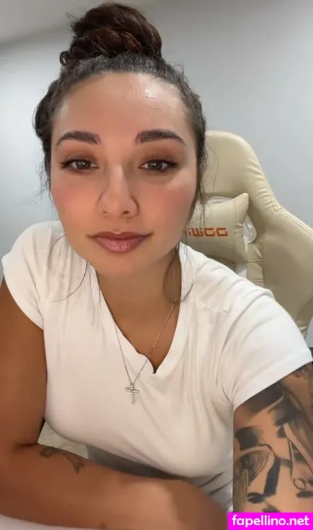 Theegoldenrose 1 OnlyFans Thumbnail #sh6ZAQzI1A