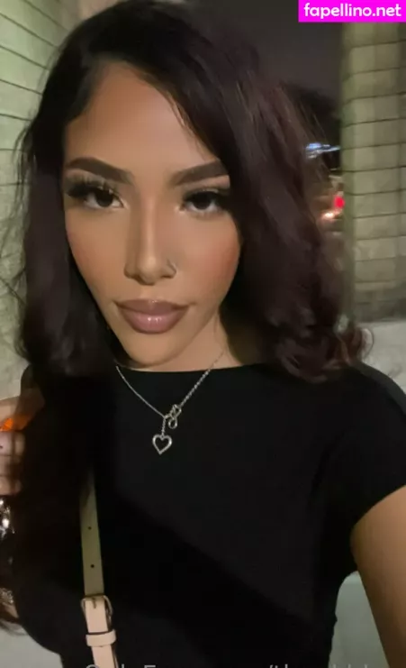 Theekhloe OnlyFans Thumbnail #f8qbLMtZ3A