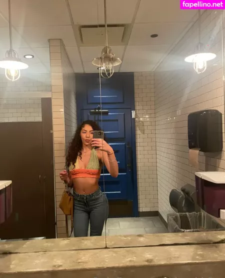 Theekhloe OnlyFans Thumbnail #vucLRBxqf5