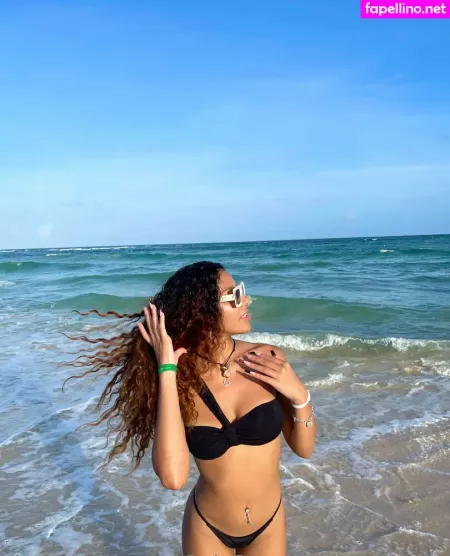 Theekhloe OnlyFans Thumbnail #yxdte3HI1k