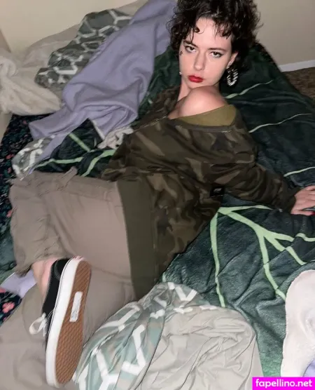 Theelderwives OnlyFans Thumbnail #nRF4MuUIpW