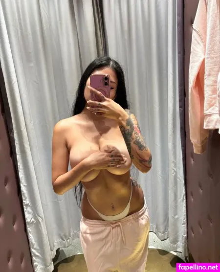 Theemilunafree 1 OnlyFans Thumbnail #t4CAlNgdDp