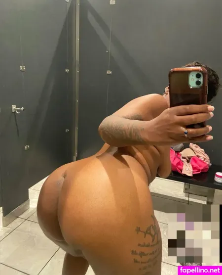 Theenaeebaee OnlyFans Thumbnail #uHK62z6Kkx
