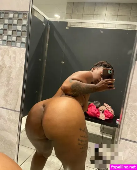 Theenaeebaee OnlyFans Thumbnail #yaM6SaODVu