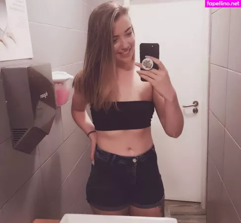 Theenicolehammond OnlyFans Thumbnail #Y8bvlmDYId