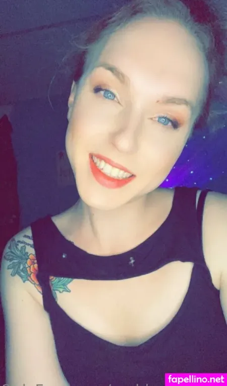Theevagoddessfree OnlyFans Thumbnail #1iiwZffKKi