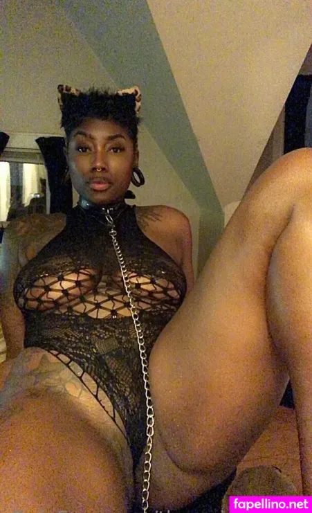 Theewinterrose OnlyFans Thumbnail #5UMal0d8v0