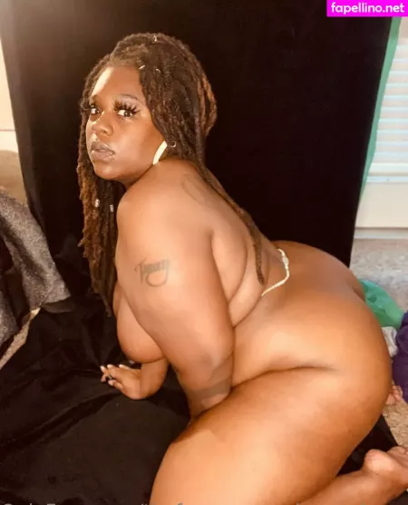 Thefamouspeachesandcream OnlyFans Thumbnail #Kl1jqJ3v8w