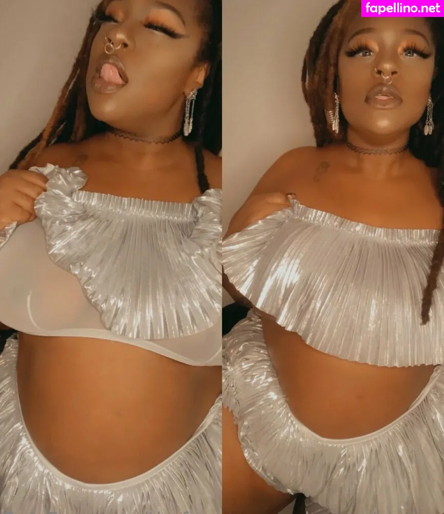 alnmakeup, thefamouspeachesandcream Nude Leaked OnlyFans Photo #UNkmj9Ift5