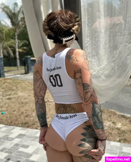 Thefemalebossirl OnlyFans Thumbnail #2Nu0TaINxM