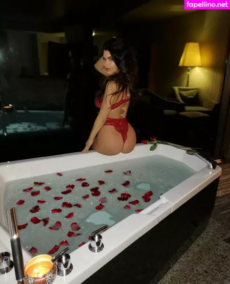 Theferrera OnlyFans Thumbnail #OmjPhz6WCh