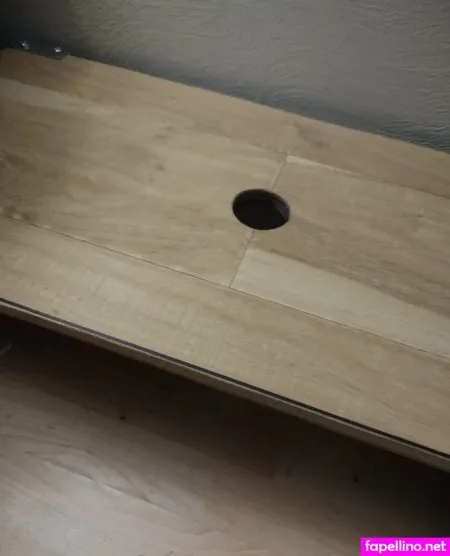 Thefoothousee OnlyFans Thumbnail #4DDza03Etx