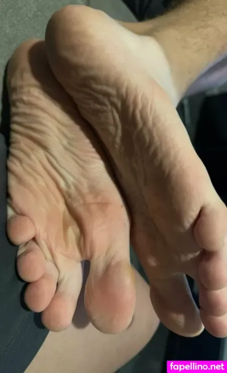 Thefoothousee OnlyFans Thumbnail #JNhsOI4yHv