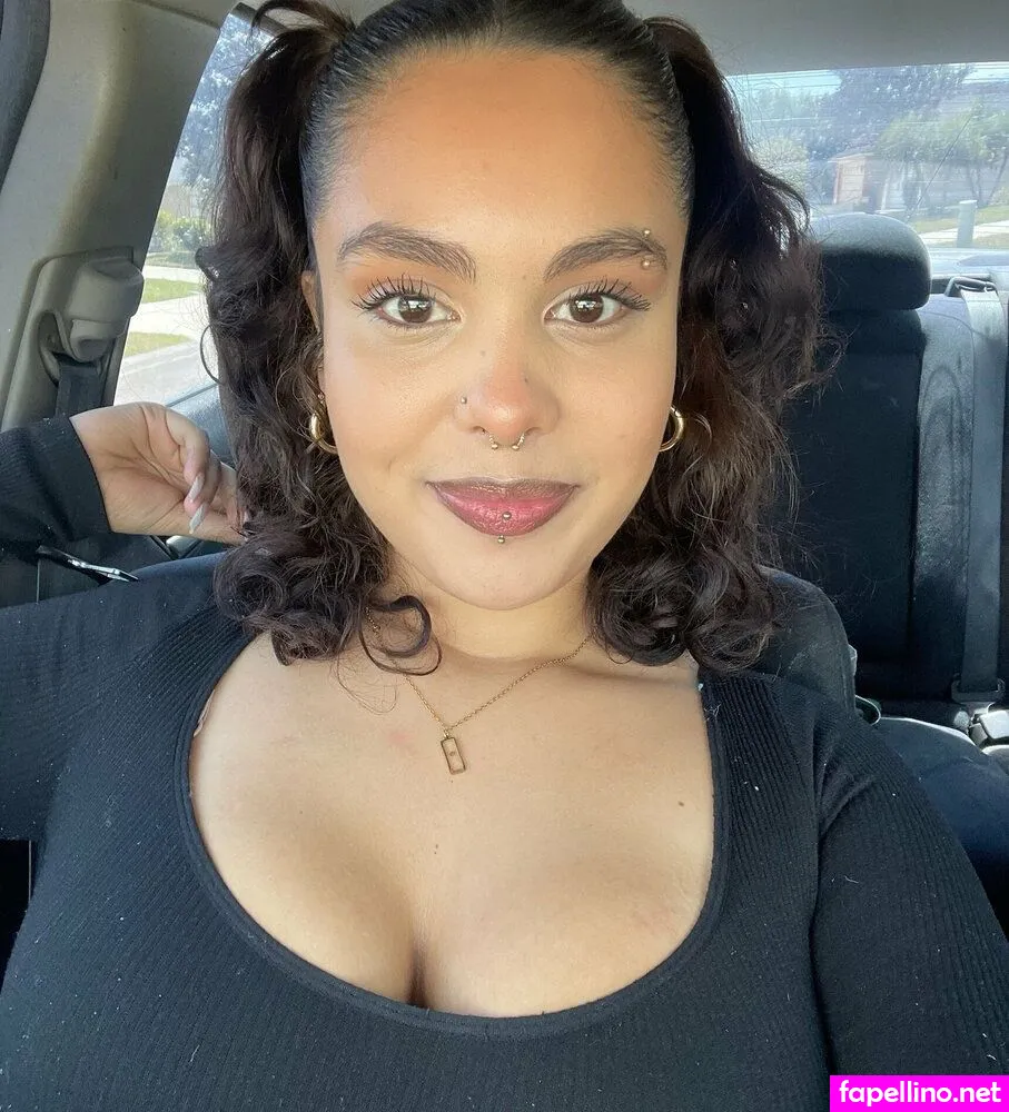 thebestvalent1na, thefreakiestval Nude Leaked OnlyFans Photo #2tul2CSfjV