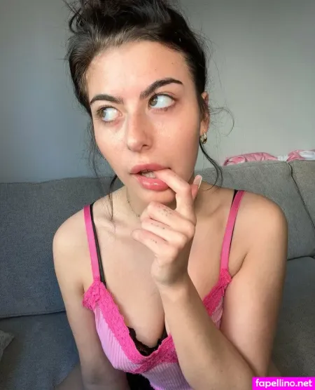 Thegalritchie OnlyFans Thumbnail #3MkWEv3Mo1