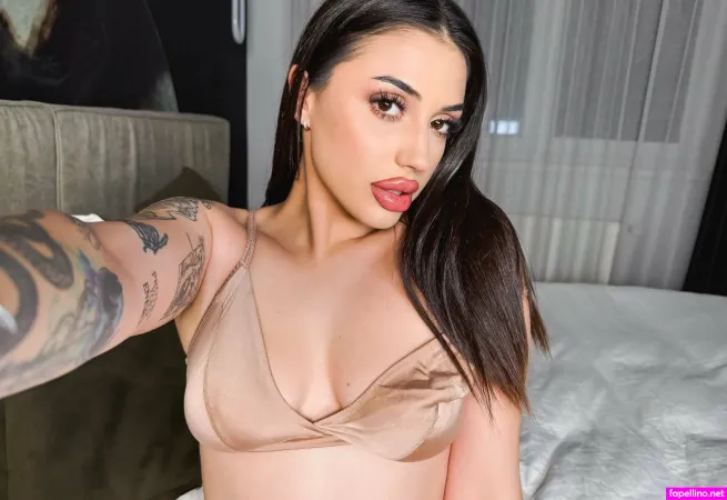 Thegoddesstina Feet OnlyFans Thumbnail #TelcwZWNwh