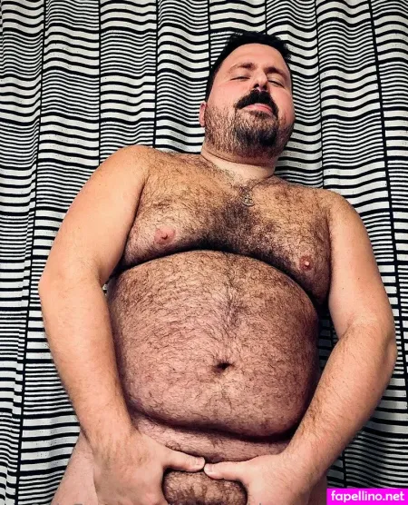 Thegreekbearandredcub OnlyFans Thumbnail #2vYd8x1jWX