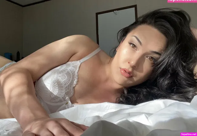 Theheavenlytris OnlyFans Thumbnail #5okuDd2nZT