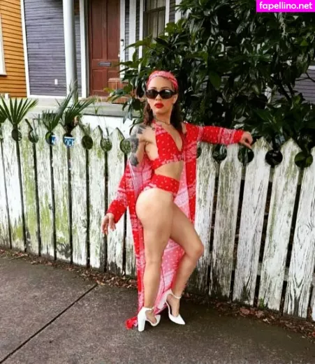 Thehollyhendrix OnlyFans Thumbnail #N0kRtfVAws
