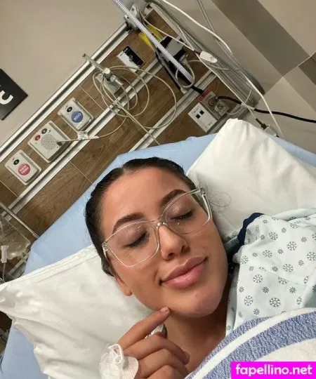 Theholytriiniity OnlyFans Thumbnail #B9Km0mWevW