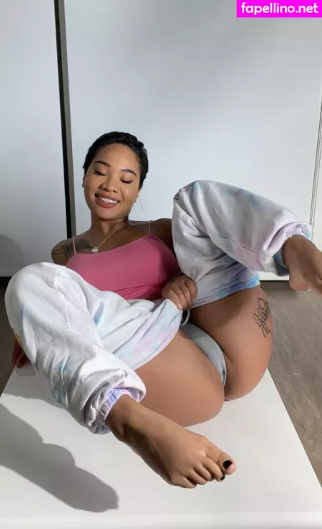 Thehoneygold OnlyFans Thumbnail #i90Fz6z7AV