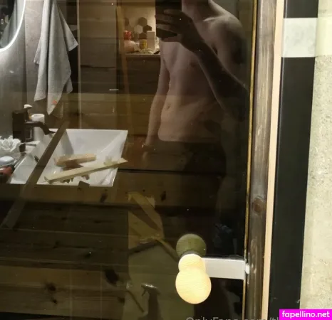 Thehotleo Main Profile Photo