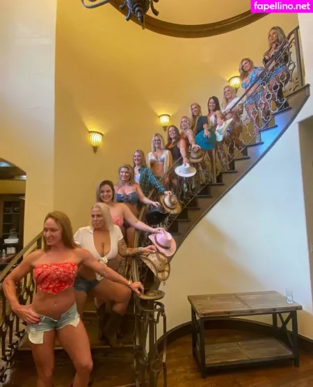 Thehotwifetour OnlyFans Thumbnail #SrEvBckqBs