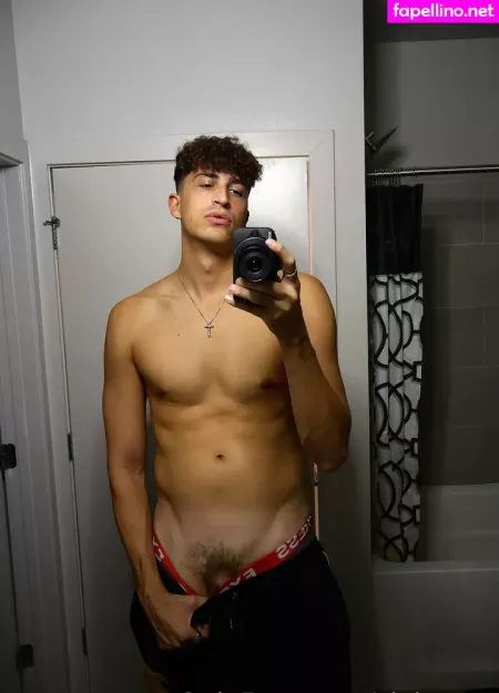 Thehunghooper OnlyFans Thumbnail #Zs0qMku8wZ