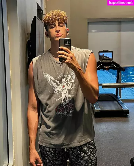 Thehunghooper OnlyFans Thumbnail #j8KKtauO2u