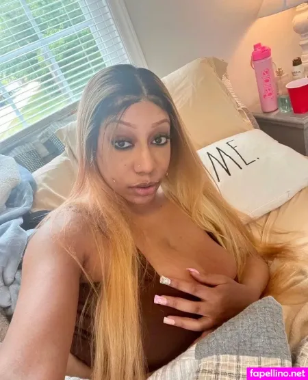 Theinfamousvee OnlyFans Thumbnail #qGmqoWHSqb