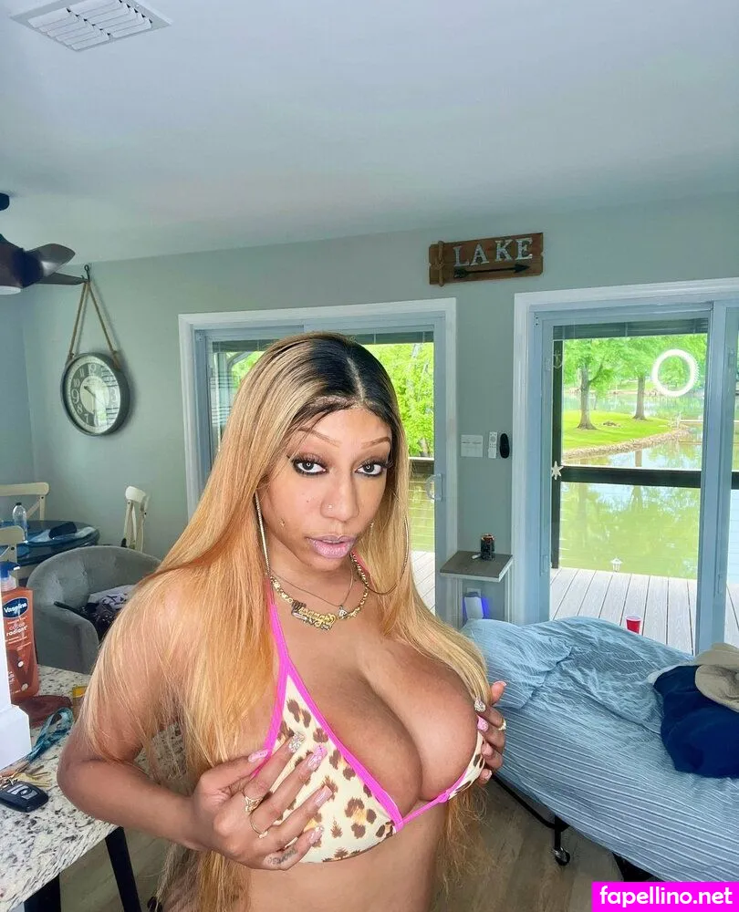 theinfamousvee Nude Leaked OnlyFans Photo #xil9DYZmWs