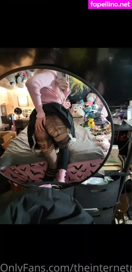 Theinternetpet OnlyFans Thumbnail #FD2GkAruu0