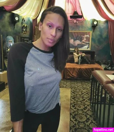 Thejamiecroft OnlyFans Thumbnail #1OwPFW98TD