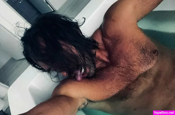 Thejohnnycastle 1 OnlyFans Thumbnail #ddV1uz2h8u