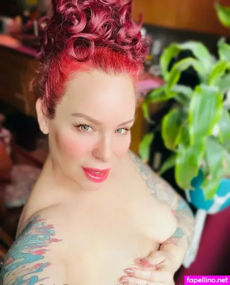 Thejuicygoddessfree OnlyFans Thumbnail #4GAgZzxtYm