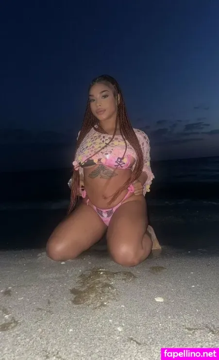 Thekaylaverse OnlyFans Thumbnail #Ile1uDCzly