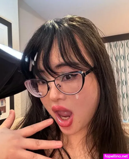 Thekoreansecretary 1 OnlyFans Thumbnail #mDJs7xDaC9