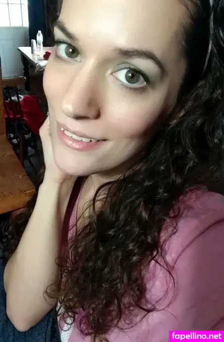 Theladylayla OnlyFans Thumbnail #5zdfQfjimr