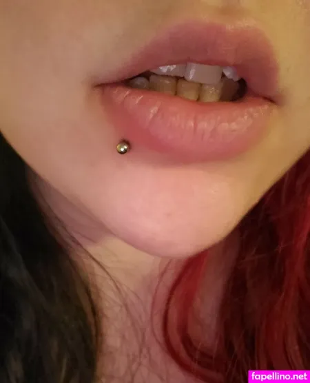 Theladymisskara OnlyFans Thumbnail #qsNf9EYECc