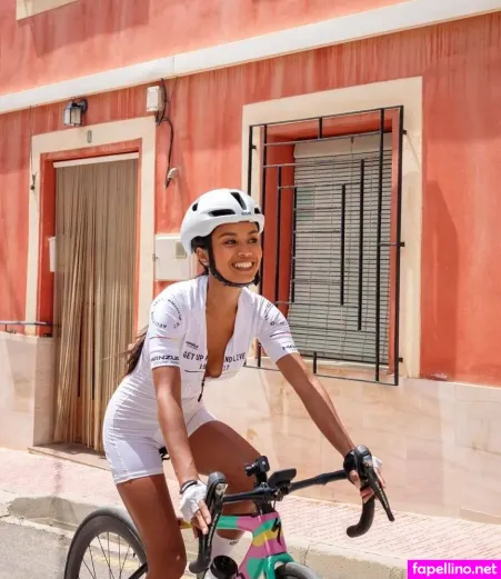 Thelittleexplorer OnlyFans Thumbnail #2EKmca3XJN