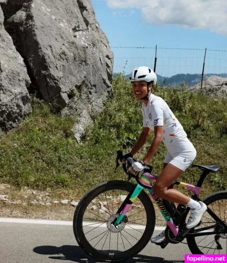 Thelittleexplorer OnlyFans Thumbnail #r6QOwSKVjF