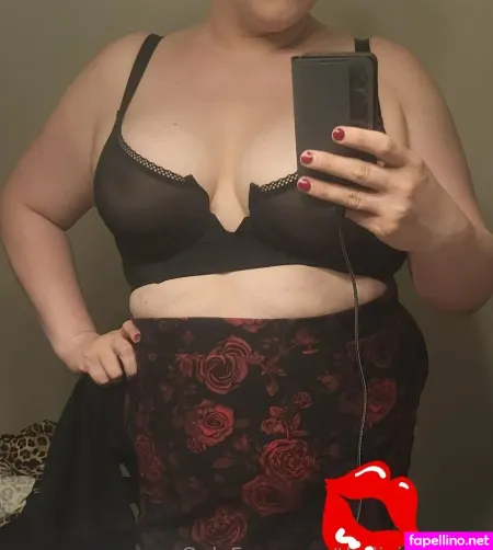 Thelivingfetish OnlyFans Thumbnail #i0wzww0NCQ