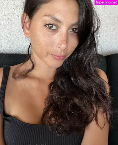 Thelolapearlshow OnlyFans Thumbnail #3gby6F8bUP