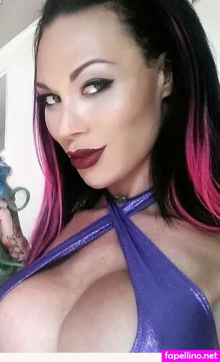 Themiaisabella 1 OnlyFans Thumbnail #E6TxuFa65j