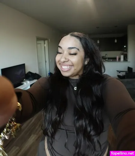 Themillieelise OnlyFans Thumbnail #KuoM6Ov2sW